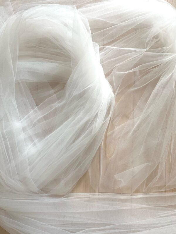 voile de mariee long en tulle mesange 2